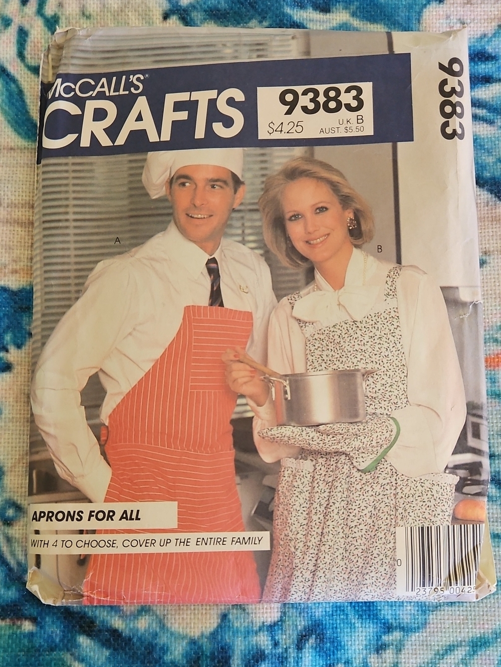 Vintage McCall's Crafts 9383 Apron Pattern